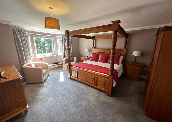 Cardon House - Luxury Highland Holiday Home