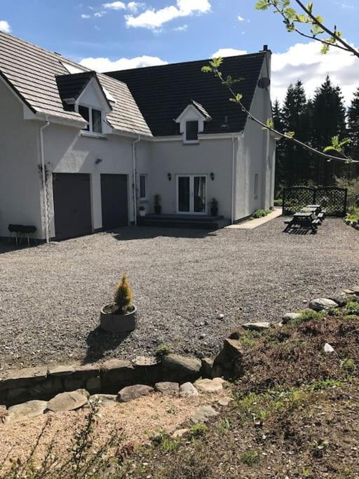 Cardon House - Luxury Highland * Inverness